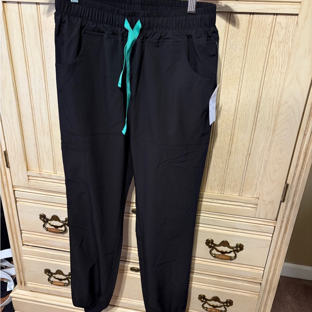 Rafael Collection XS Scrubs